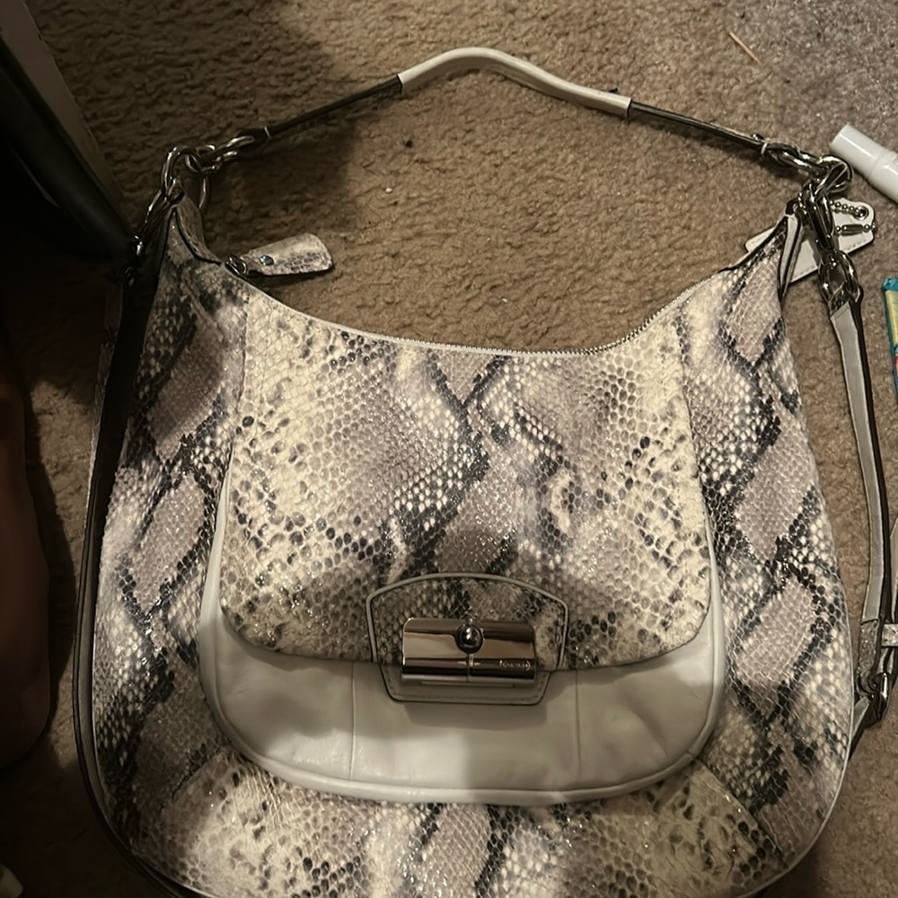 Coach Bag, off white, leather snakeskin excellent condition.